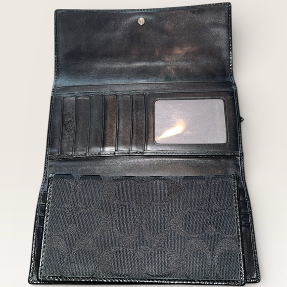 Coach Vintage Y2K Soho Signature Pleated Checkbook Wallet - EUC 🍍 - Picture 4 of 7